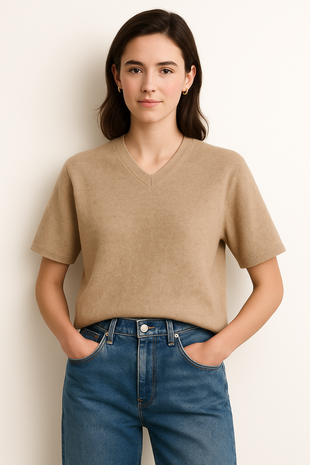 Luca Tee - V-neck (Sabbia)